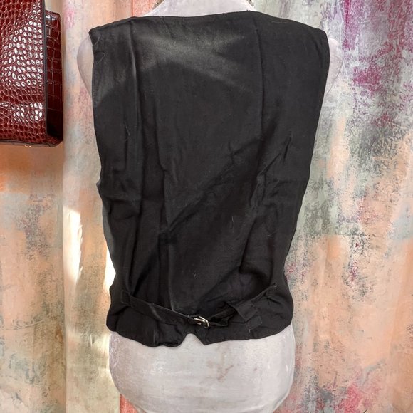 VTG 📌Jane Ashley Figure Hugging 3 Button Vest with Gold Accents - Picture 2 of 12